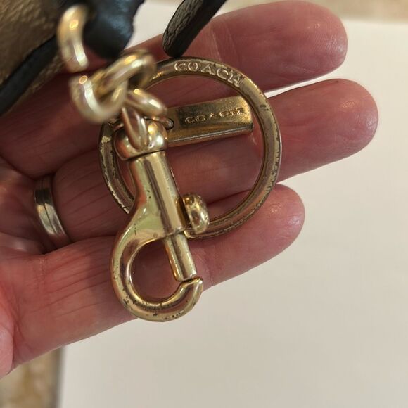 COACH REXI Coin Purse Keychain